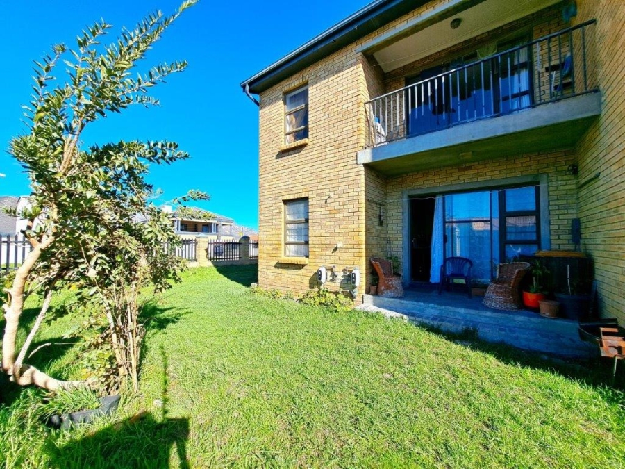 2 Bedroom Property for Sale in Gordons Bay Central Western Cape